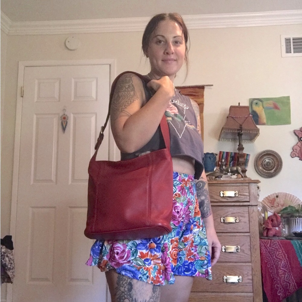 Vintage Cherry Red Coach Purse - Picture 8 of 16